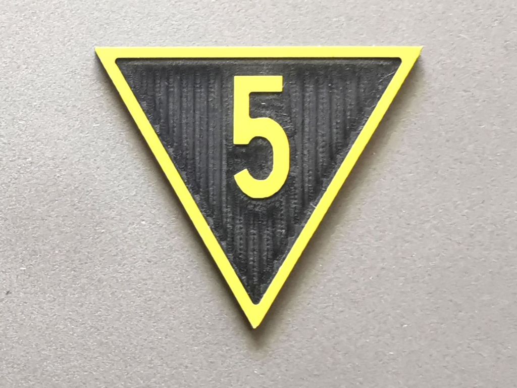 Geschwindigkeitsvoranzeiger Zs 3v, gelb/schwarz, Spitze unten 5  30 mm, 2-Schicht-Kunststoff