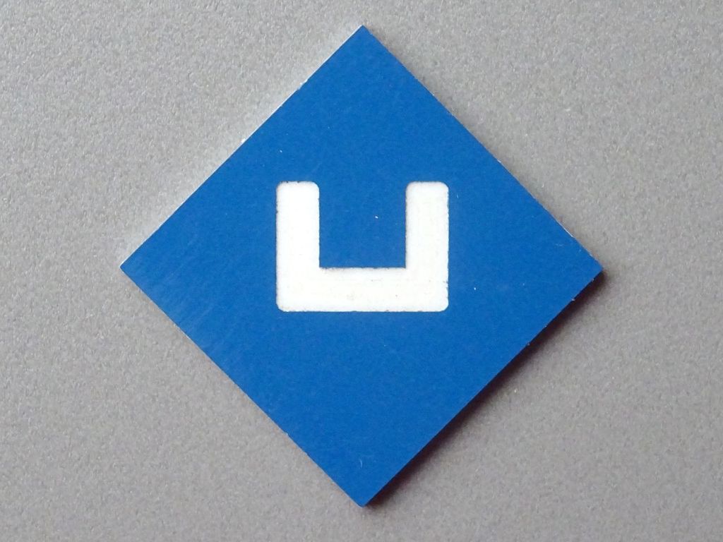 El 2 - Einschaltsignal 22 x 22 mm, 2-Schicht-Kunststoff