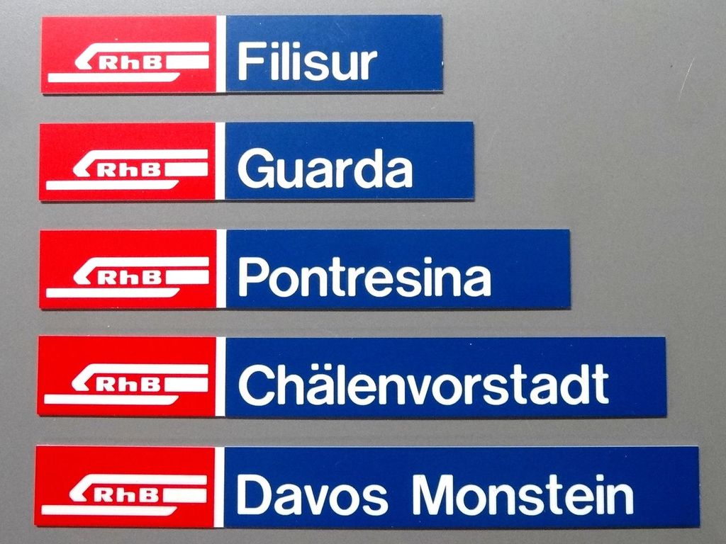 Domat/Ems Werk, kleines Format 143 x 16 mm, 2-Schicht-Kunststoff