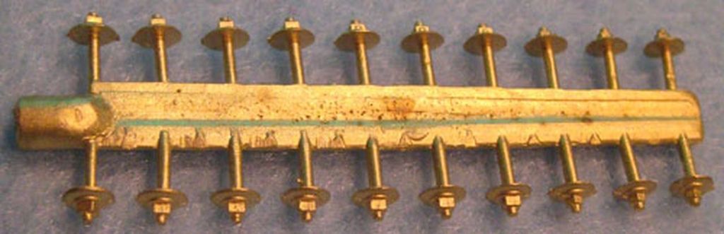 Schrauben auf U-Scheiben 20 Stück, Länge 6 mm, D= 3,5 mm