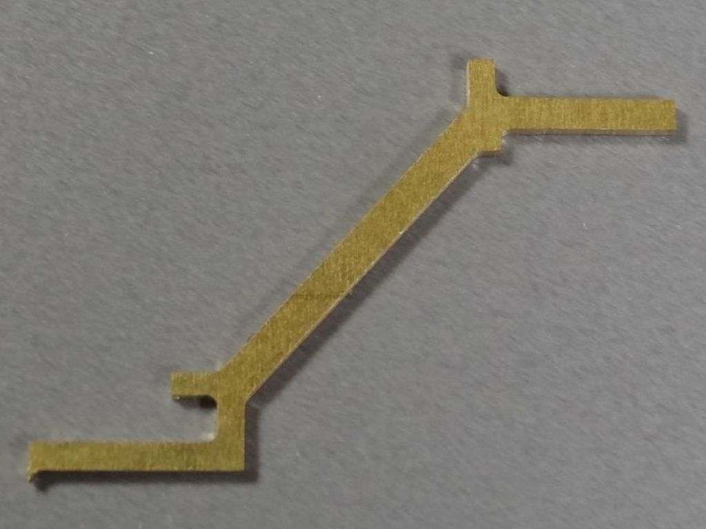 Trittbretthalter für 2 mm Stufenbrett 21 x 19 x 1 mm, Messingblech