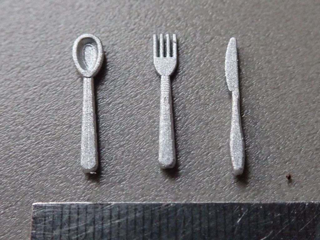 Besteckset 42 teilig 1:22,5 je 14 Messer / Gabeln und Löffel in 1:22,5, 3D-Druck