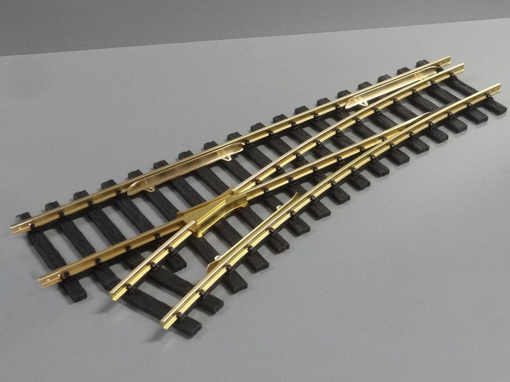 Ausfädelung R3 LGB links 22,5 ° aus 64 mm, Bausatz
