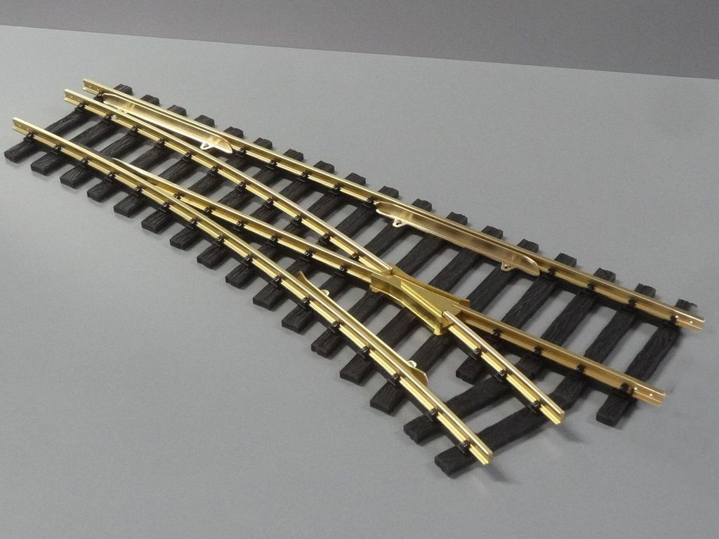 Ausfädelung R3 LGB rechts 22,5 ° aus 64 mm, Fertigmodell