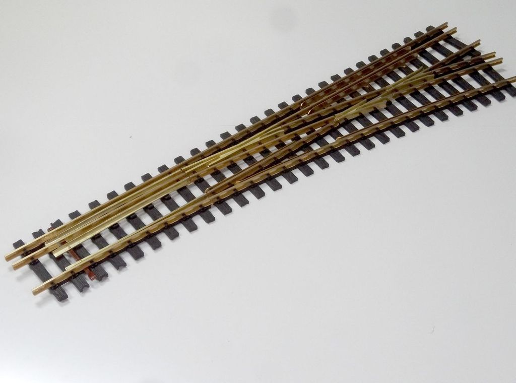 Weiche 45/64 mm R 3m, 15° rechts, innen Schmalspur, Bausatz