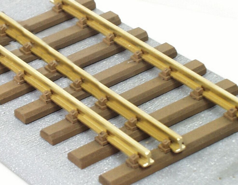 Stahlschwellen Dreischienengleis 45/64 mm, 50 Stück 115 x 13 x 6 mm