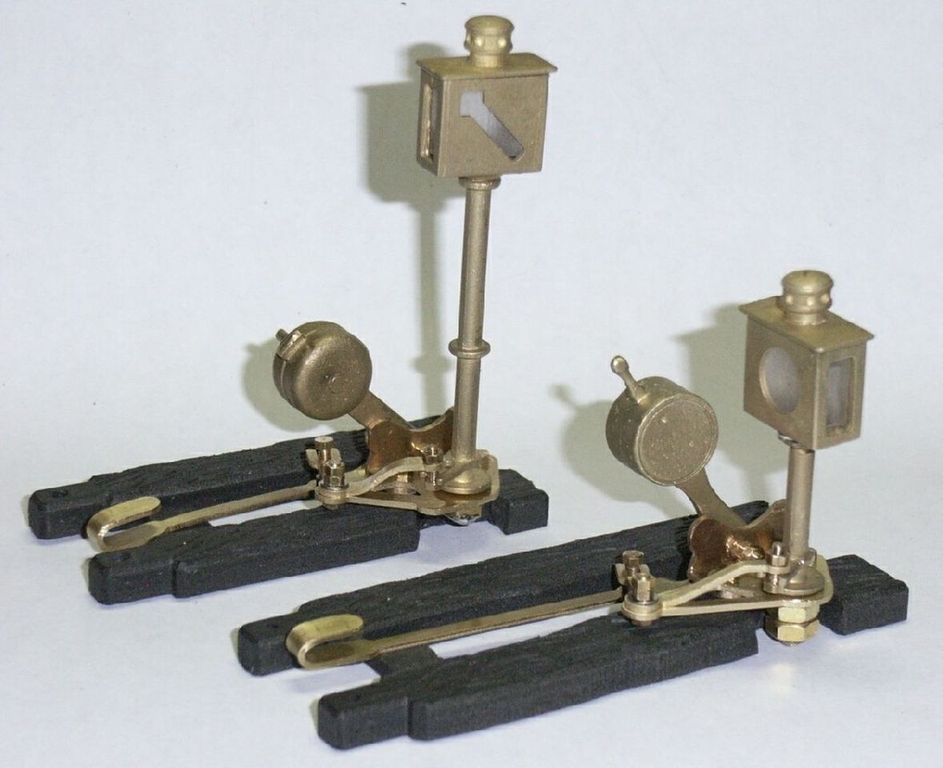 Weichenlaterne links, Bausatz Laterne 18 x 9 x 17 mm, Höhe 70 oder 40 mm