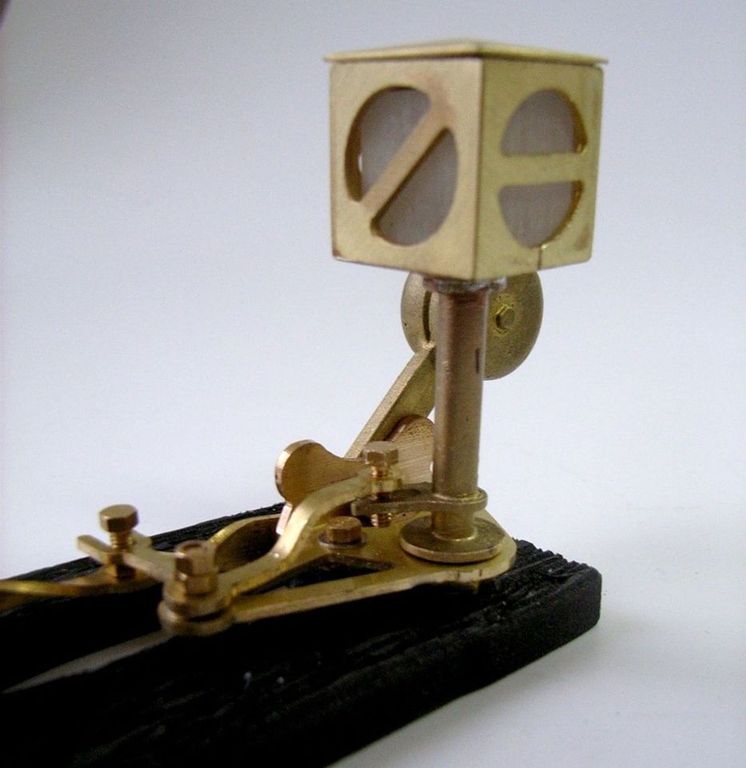 Gleissperrsignal Laterne 17 x 17 x 17 mm, Höhe 70 oder 40 mm