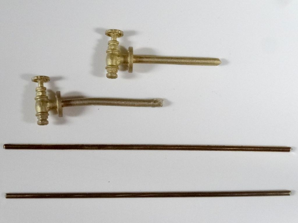 Einspeiseventile, 1 Paar D = 5 mm, Länge 15 mm, Messingguss