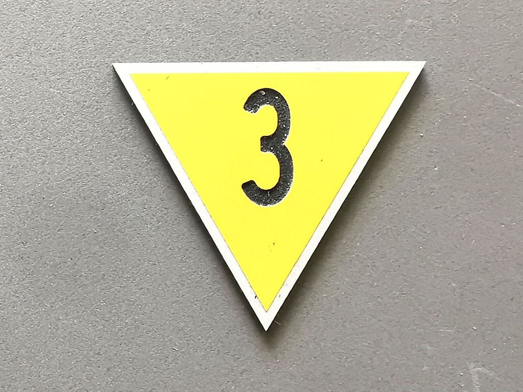 Langsamfahrankündigungsscheibe Lf 1, Spitze unten 3  30 mm, 3-Schicht-Kunststoff