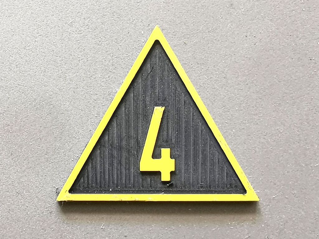 Geschwindigkeitsvoranzeiger Zs 3v, gelb/schwarz, Spitze oben 4  30 mm, 2-Schicht-Kunststoff