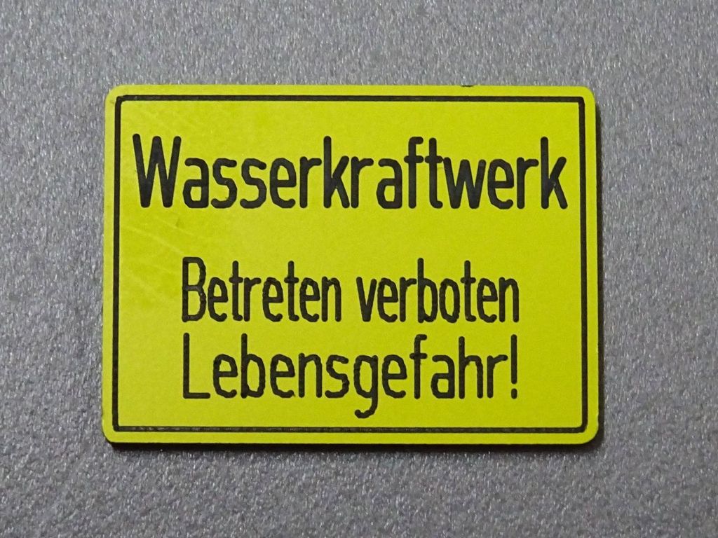 Wasserkraftwerk Betreten verboten Lebensgefahr! 25 x 18,5 mm, 2-Schicht-Kunststoff