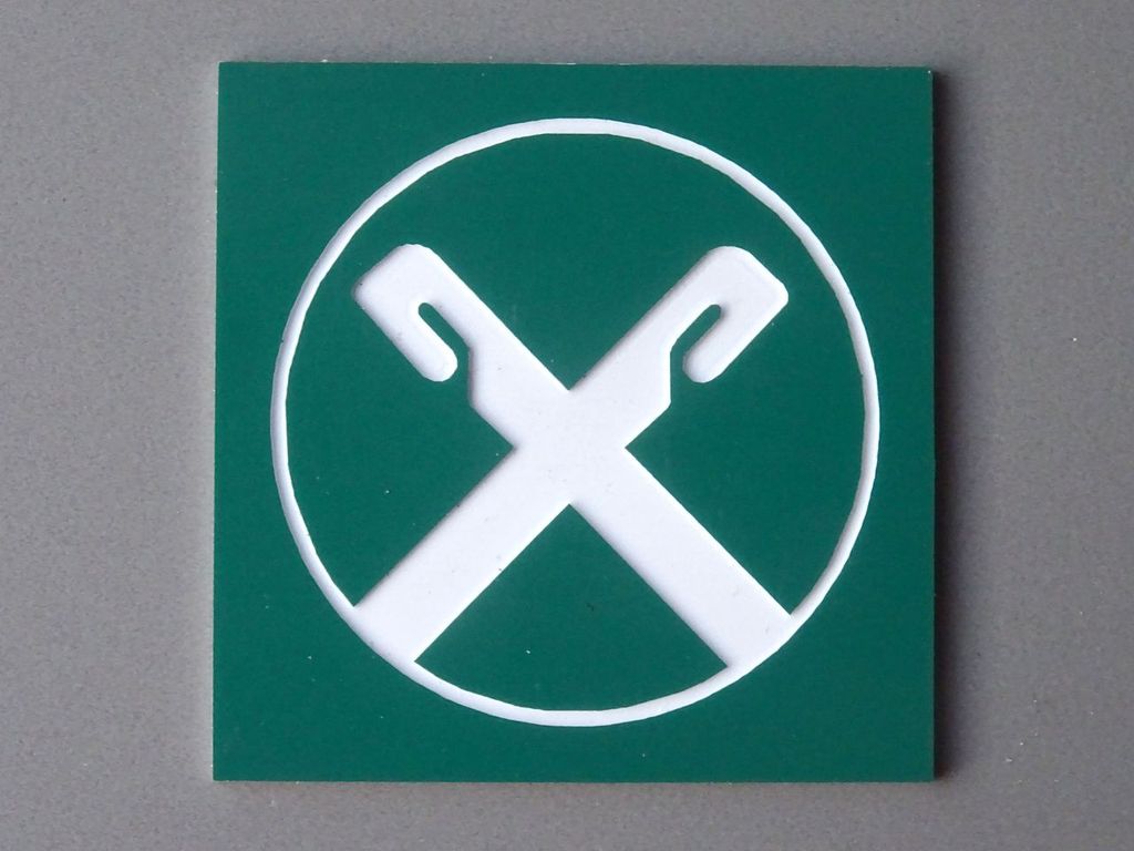 Raiffeisen Logo groß 50 x 50 mm, 2-Schicht-Kunststoff