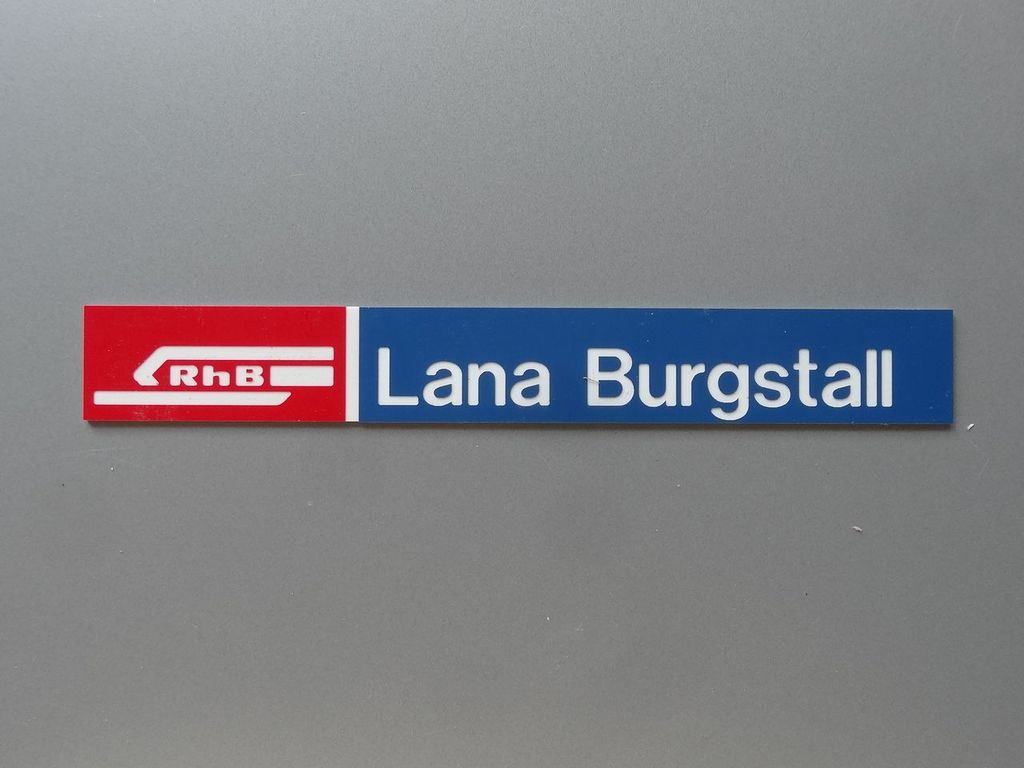 Lana Burgstall, kleines Format 124 x 16 mm, 2-Schicht-Kunststoff