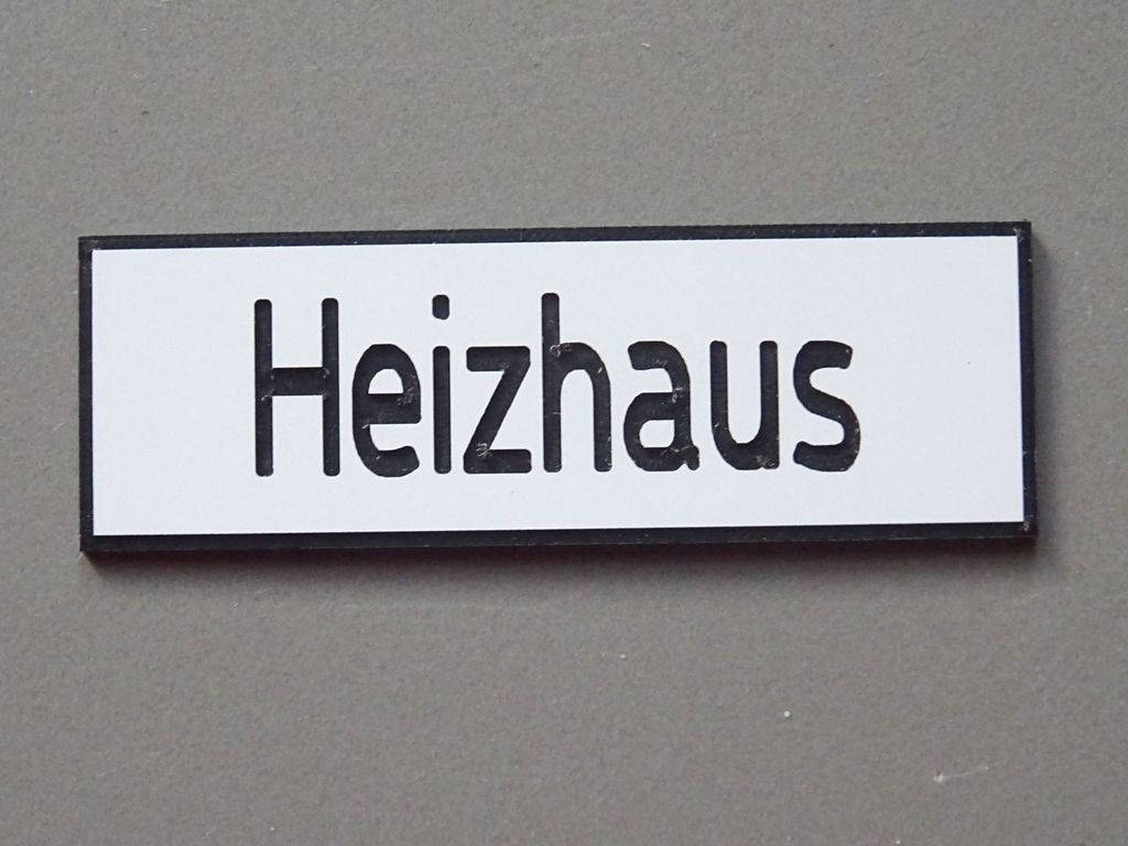 Heizhaus, kleines Format 60 x 13 mm, 2-Schicht-Kunststoff