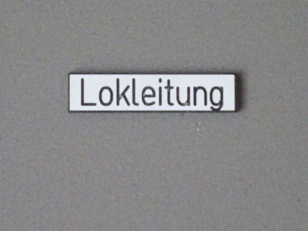 Raumschild: Lokleitung 30 x 7 mm, 2-Schicht-Kunststoff