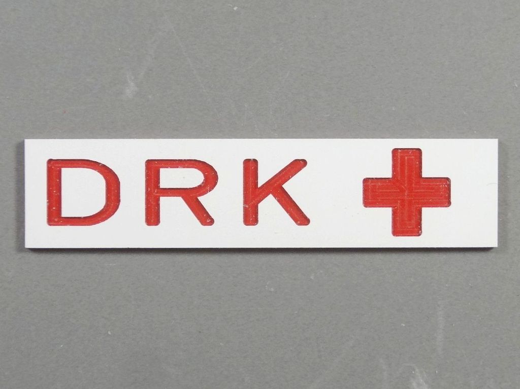 DRK 65 x 15 mm, 2-Schicht-Kunststoff