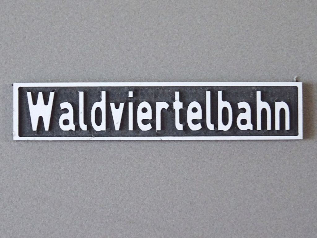 Waldviertelbahn 45 x 10 mm, 2-Schicht-Kunststoff