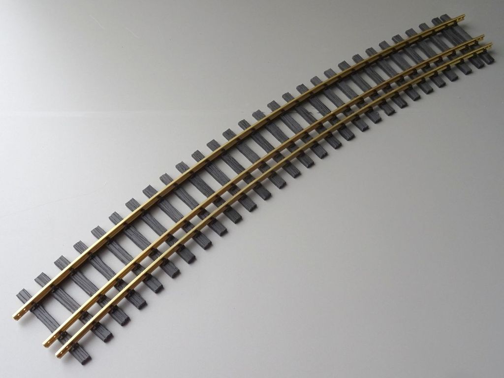 Dreischienengleis Bogen 22,5°, Radius 2000mm Schmalspur außen