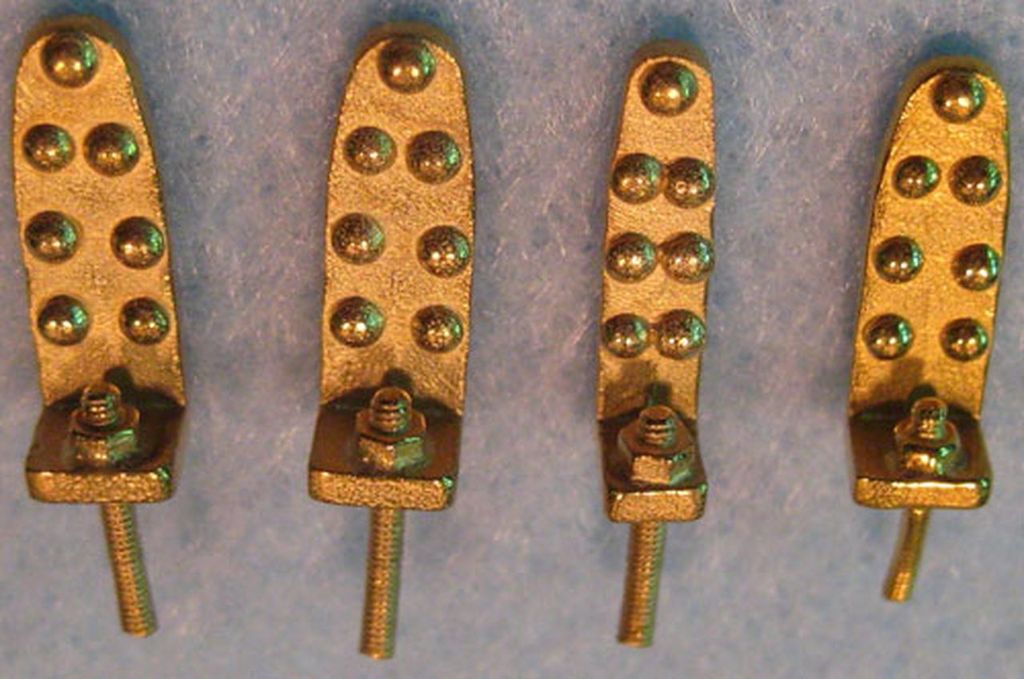 Loktenderbehälter - Befestigungen 4 Stück, Winkelmaß:15 x 5 x 5 mm