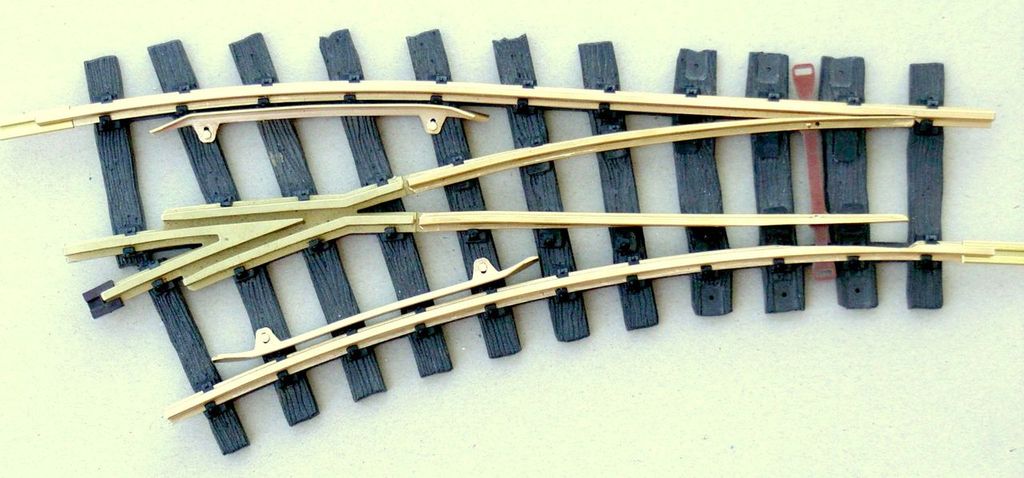 Bogenweiche R1-R1, 30° und 15° links, Bausatz