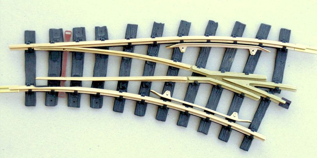 Bogenweiche R1-R1, 30° und 15° rechts, Fertigmodell