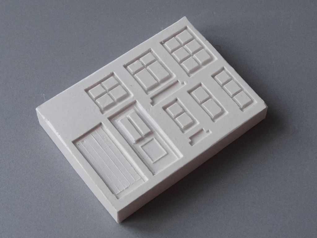 Fenster und Türen-Form H0 4 ca. Maßstab 1:70