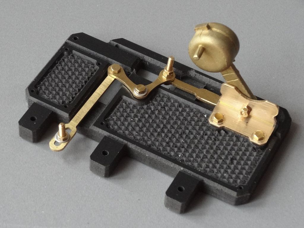 Weichenstellhebel gleisparallel links, O&K-Hebel Fertigmodell 79 x 39 mm