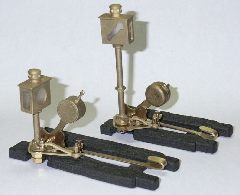 Weichenlaterne rechts, Bausatz Laterne 18 x 9 x 17 mm, Höhe 70 oder 40 mm