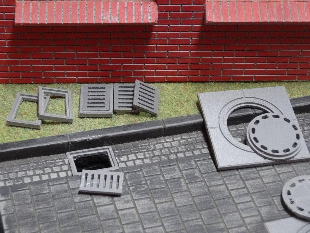 Kanaldeckel-Set mit Einzeldeckeln 44 x 44 mm und 21 x 15 mm