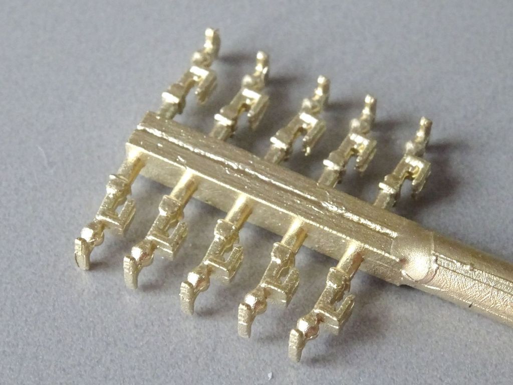 Haubenhalter für Lüfterjalousien an Dieselloks etc. 6 x 3 x 2 mm, 10 Stück