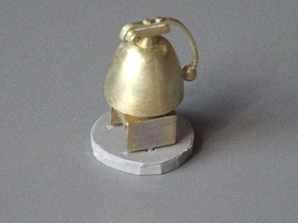 Dampflokglocke mit Halter D = 14 mm