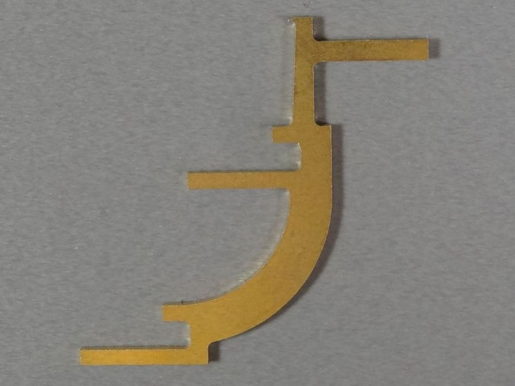 Trittbretthalter 2-stufig rund 18 x 25 x 1 mm, Messingblech